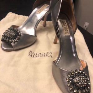 Mischka Badgley wedding heels